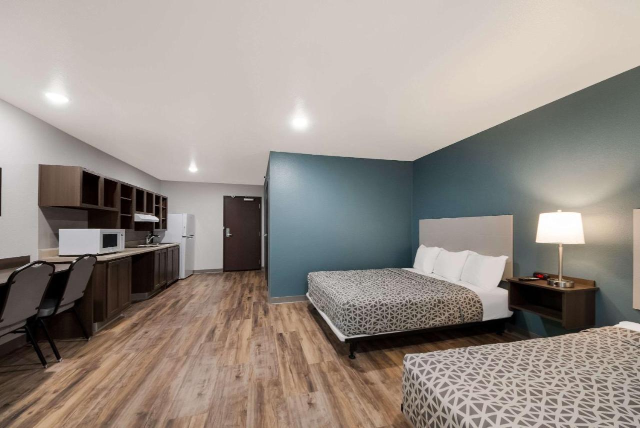 Woodspring Suites San Antonio Utsa - Medical Center Exterior photo